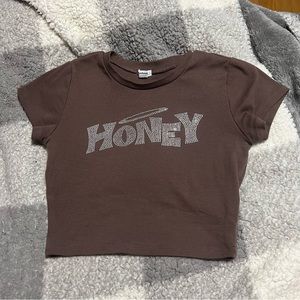 garage stormi tee
